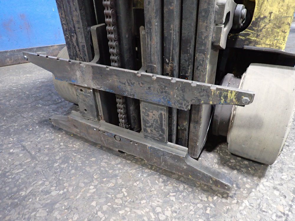 Hyster 4200 Lbs Electric Forklift - E50xl-27