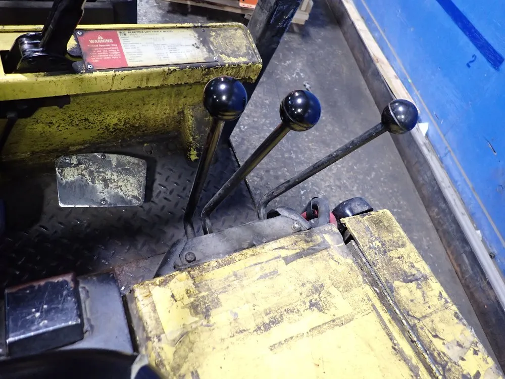 Hyster 4200 Lbs Electric Forklift - E50xl-27