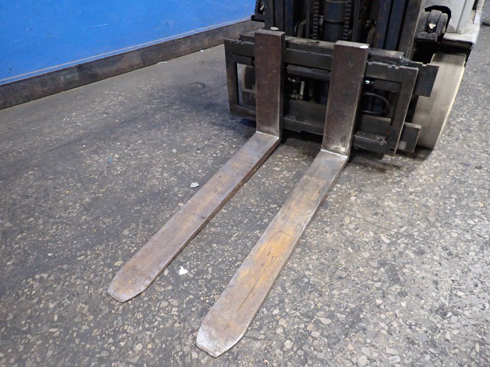 Komatsu 2830 Lbs Electric Forklift - Fb 18mh-2