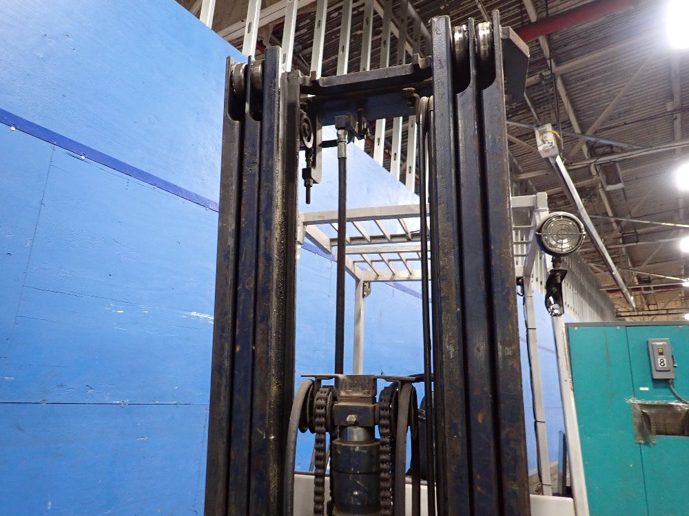 Komatsu 2830 Lbs Electric Forklift - Fb 18mh-2