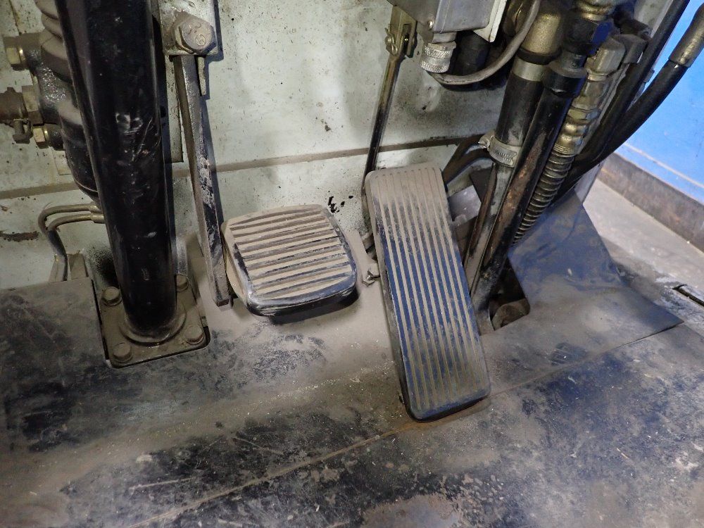 Komatsu 2830 Lbs Electric Forklift - Fb 18mh-2