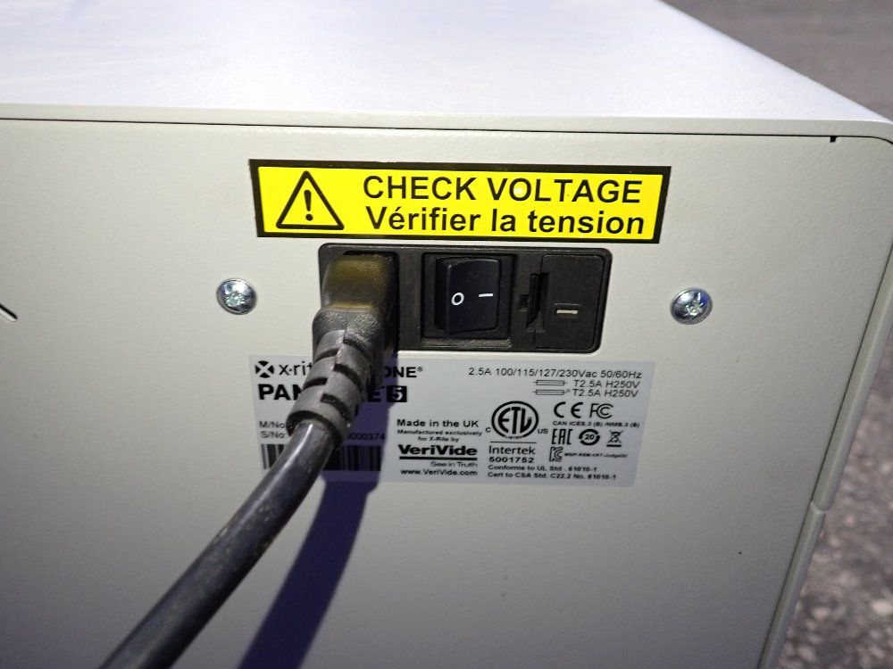 Pantone Light Box - Pantone 5