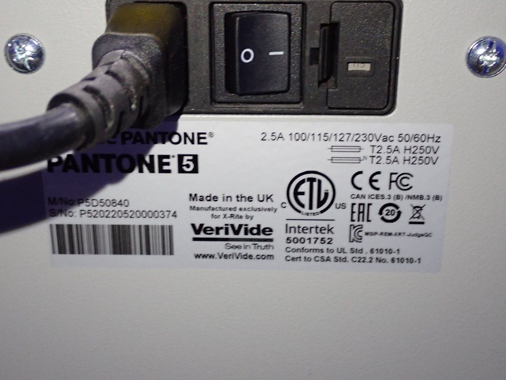 Pantone Light Box - Pantone 5