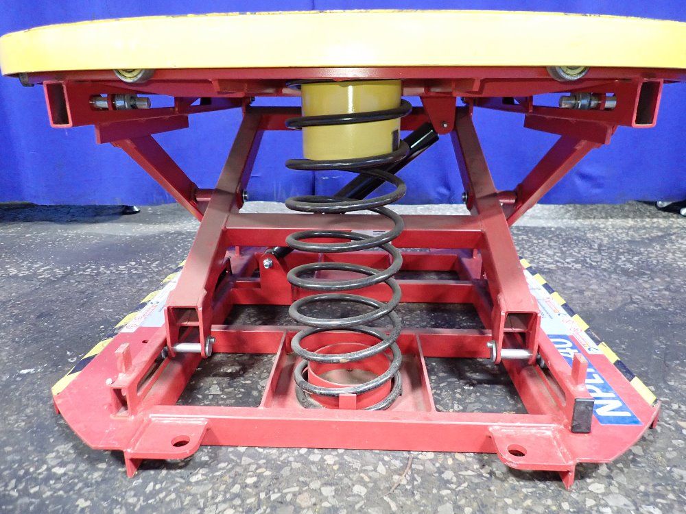 Southworth Lift Table