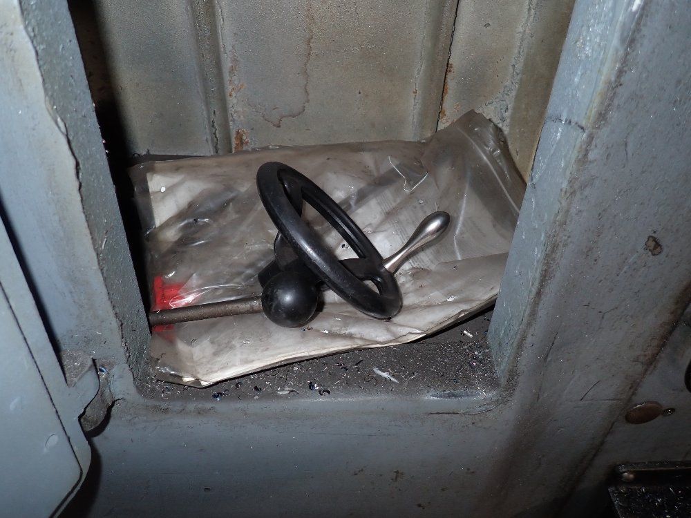 Bridgeport 35" Vertical Mill