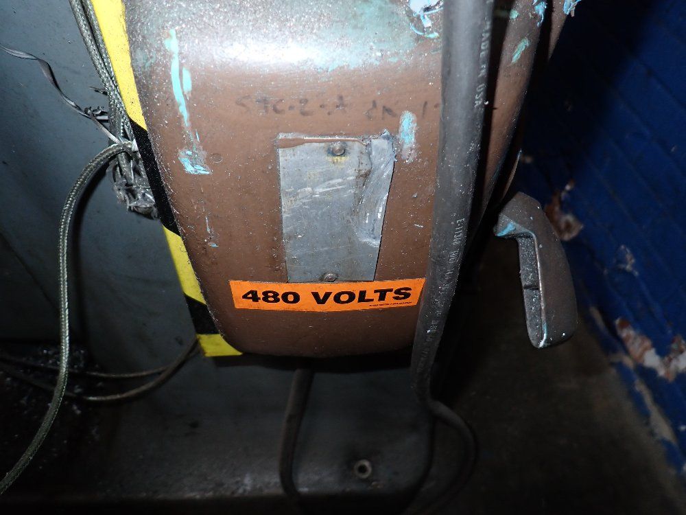 Bridgeport 35" Vertical Mill