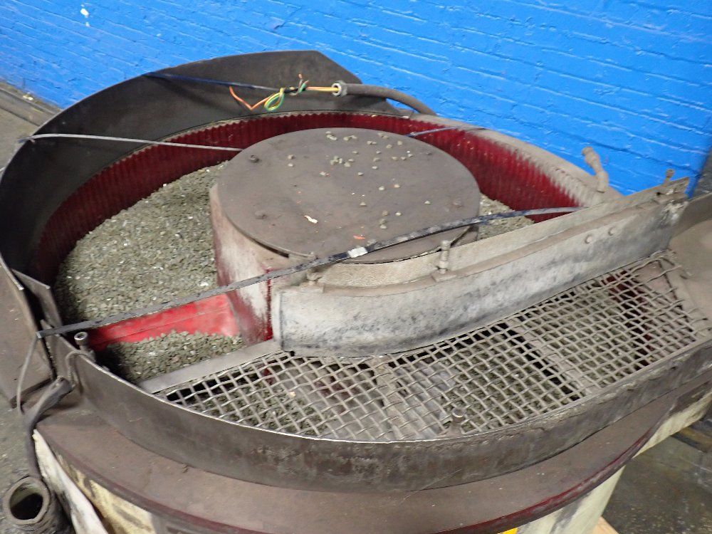 Vibe Tech 42" Vibratory Finisher