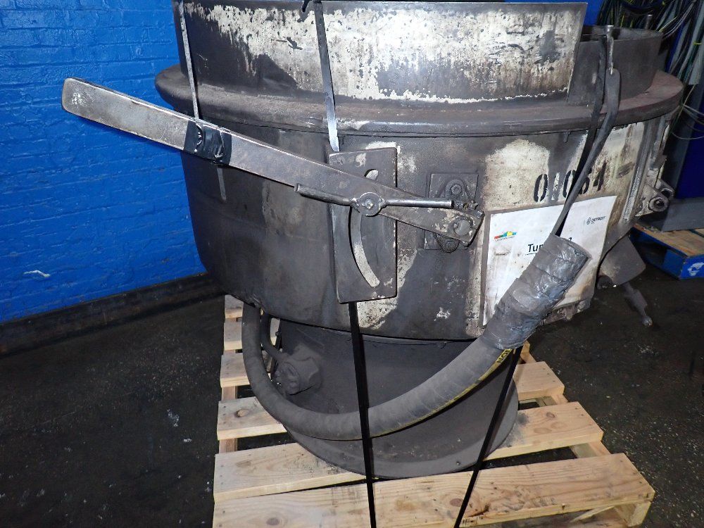 Vibe Tech 42" Vibratory Finisher