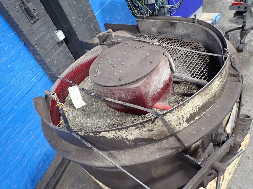 Vibe Tech 42" Vibratory Finisher