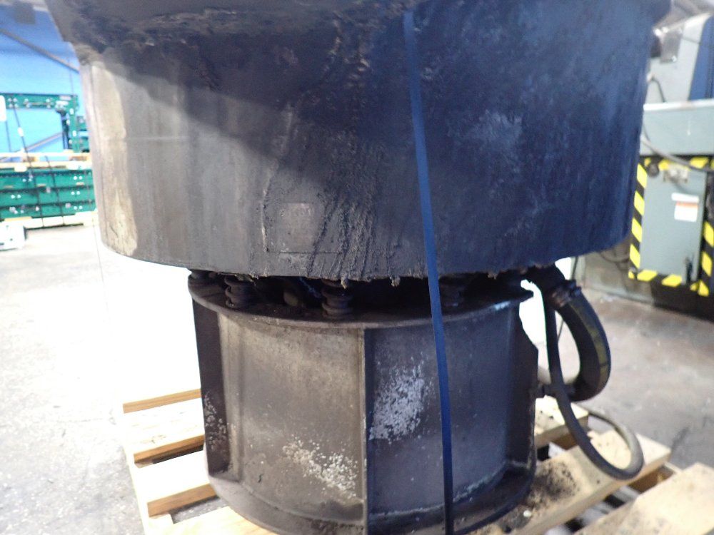 Vibe Tech 42" Vibratory Finisher