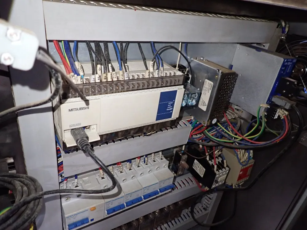 Weigh Right / Sharp Vffs Bagger W/scale - Iq Shuttle / Hawk