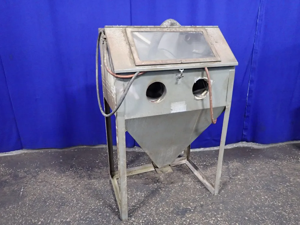 36" X 26" X 23" Blast Cabinet