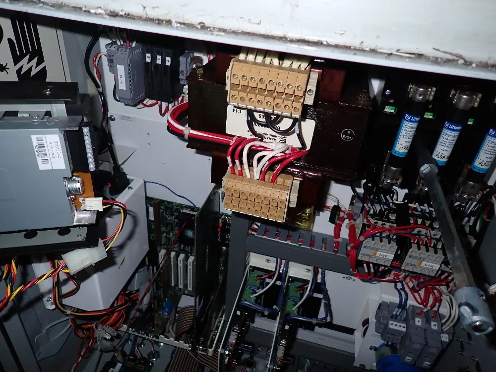 Bridgeport 20" Vertical Mill