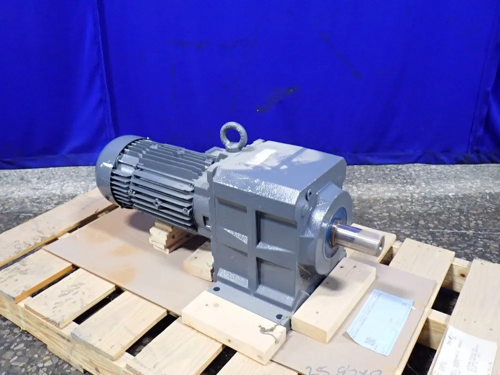 Bauer 3 Hp Gear Drive - 12135238