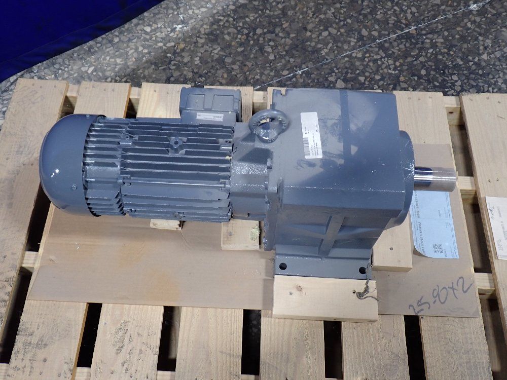 Bauer 3 Hp Gear Drive - 12135238