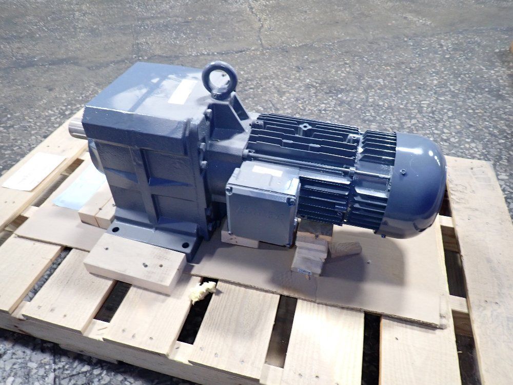 Bauer 3 Hp Gear Drive - 12135238