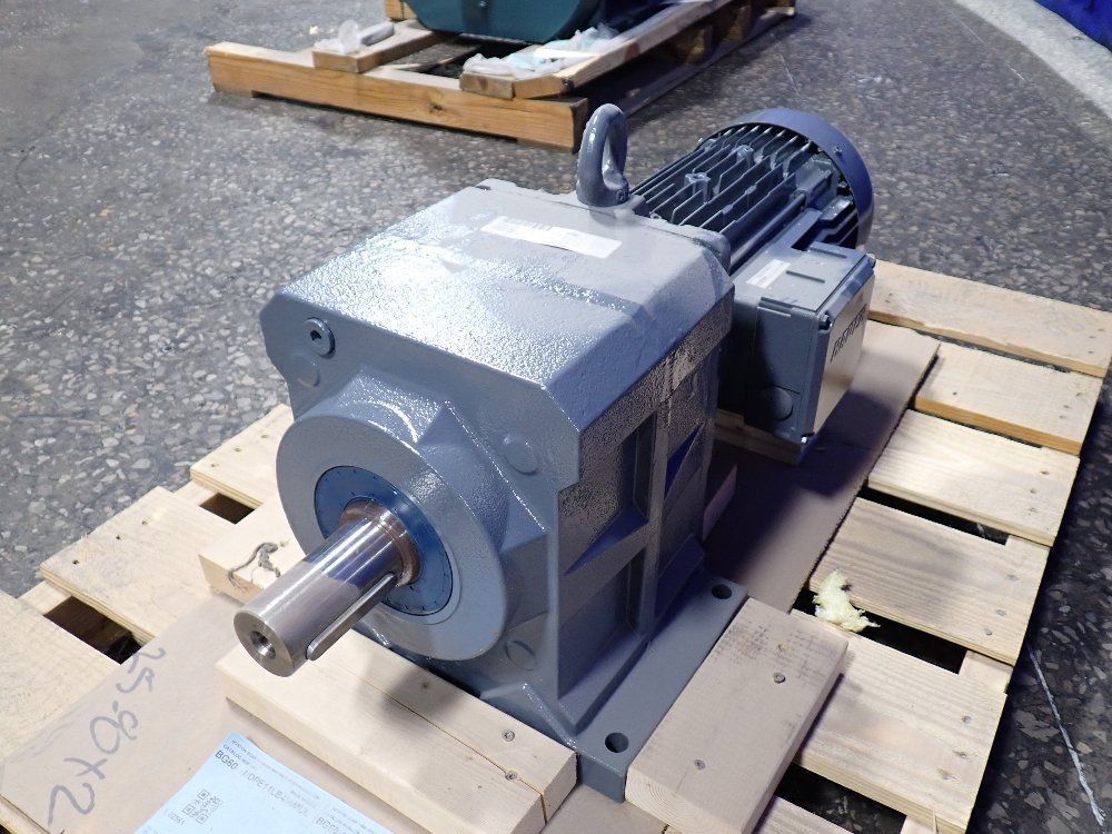 Bauer 3 Hp Gear Drive - 12135238