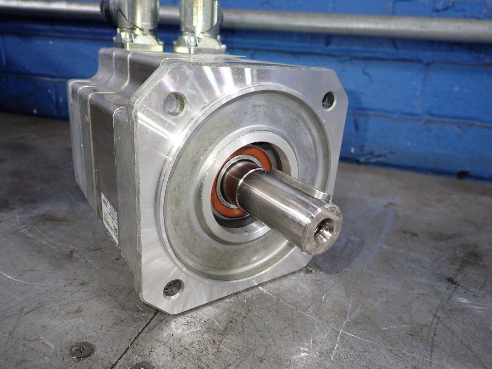 Siemens Servo Motor - 1p 1fk706c-5af71-1sa0