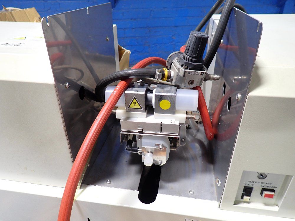 Shimadzu Atomic Absorbtion Spectrophotometer - Aa-6800