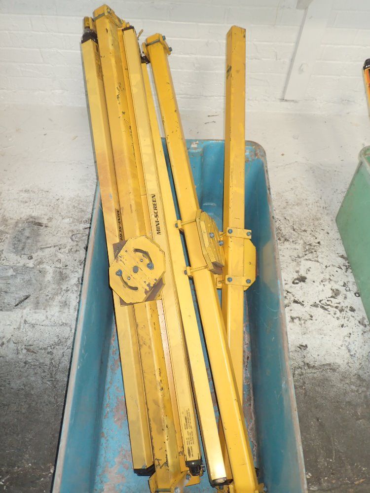 Banner Light Curtains