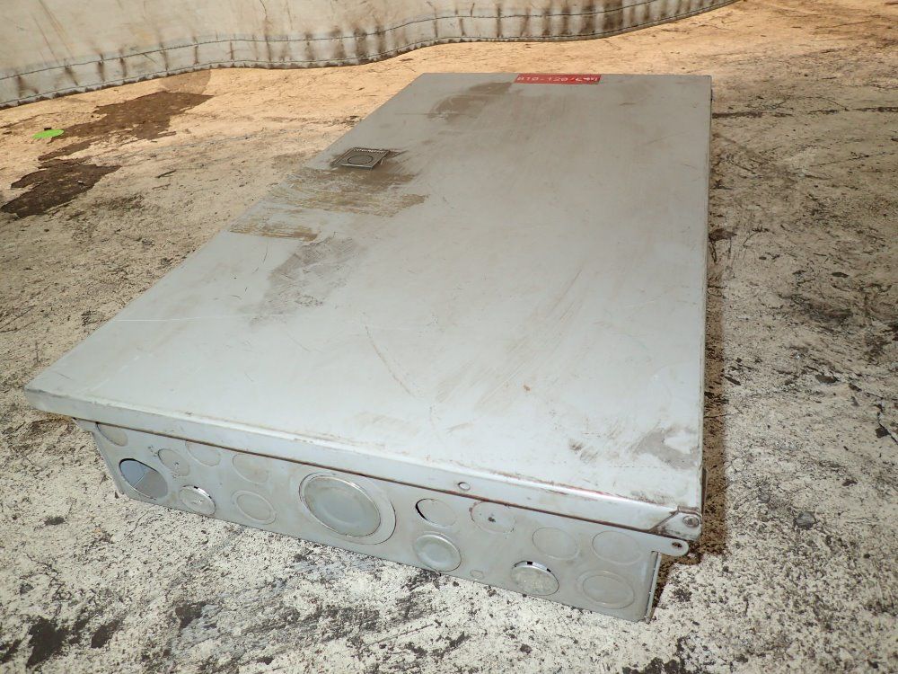 Cutler Hammer 125 Amp Load Center / Breaker Box - Ql24125