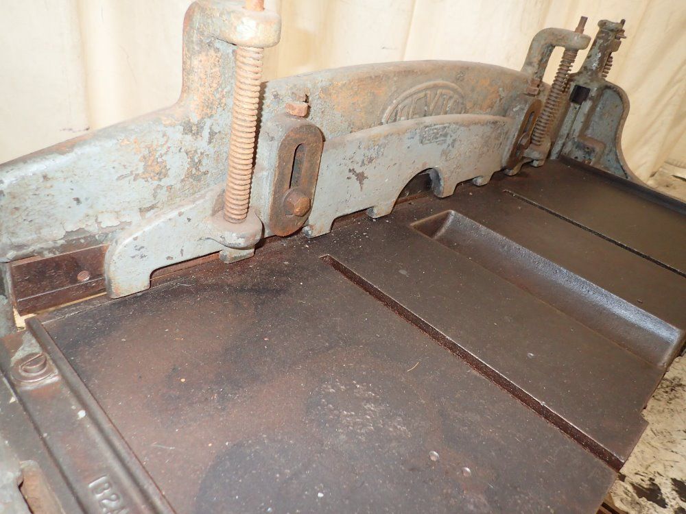 Pexto 37'' Foot Shear - 137b