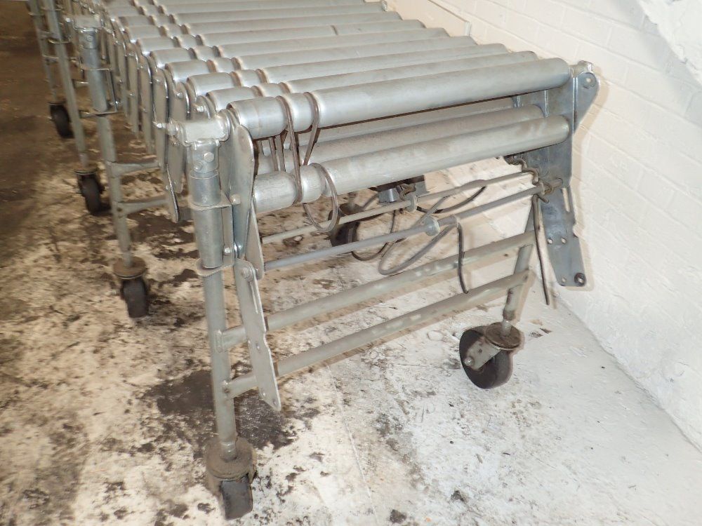 Nestaflex 23'' X 82'' (collapsed) Power Accordion Roller Conveyor