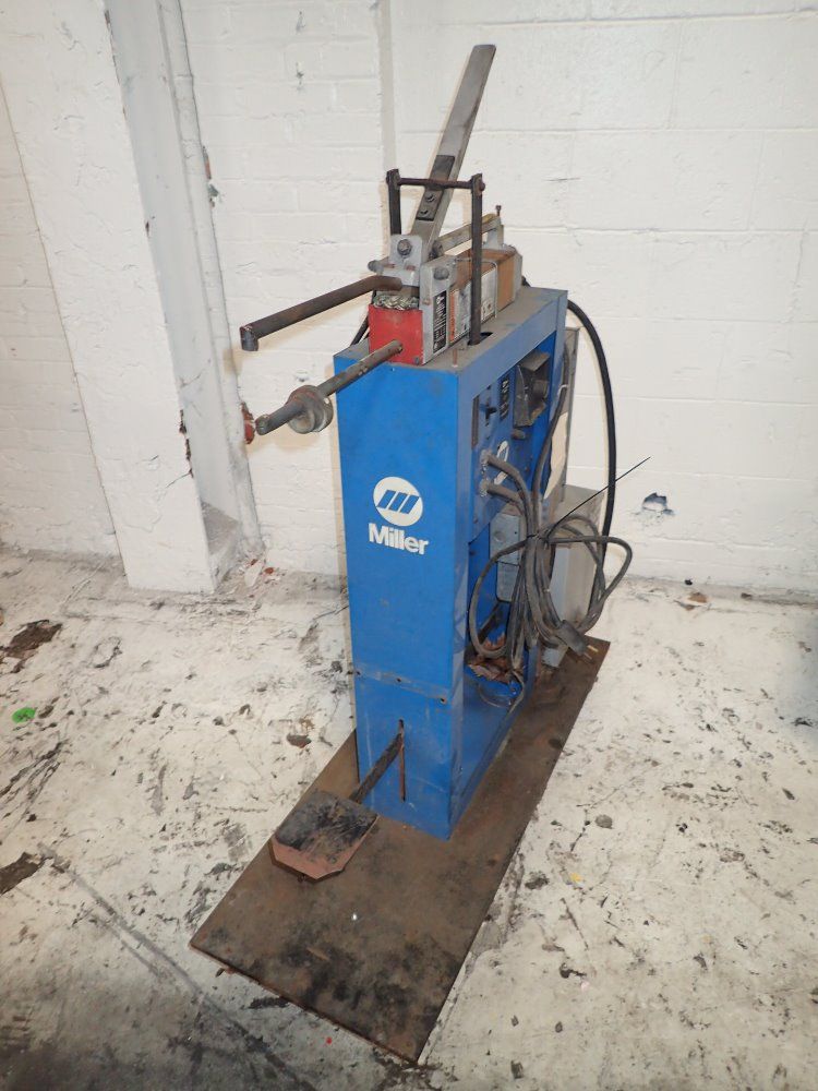 Miller 2.5 Kva Spot Welder - Lmsw-52t