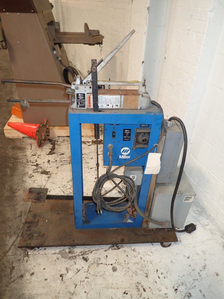 Miller 2.5 Kva Spot Welder - Lmsw-52t