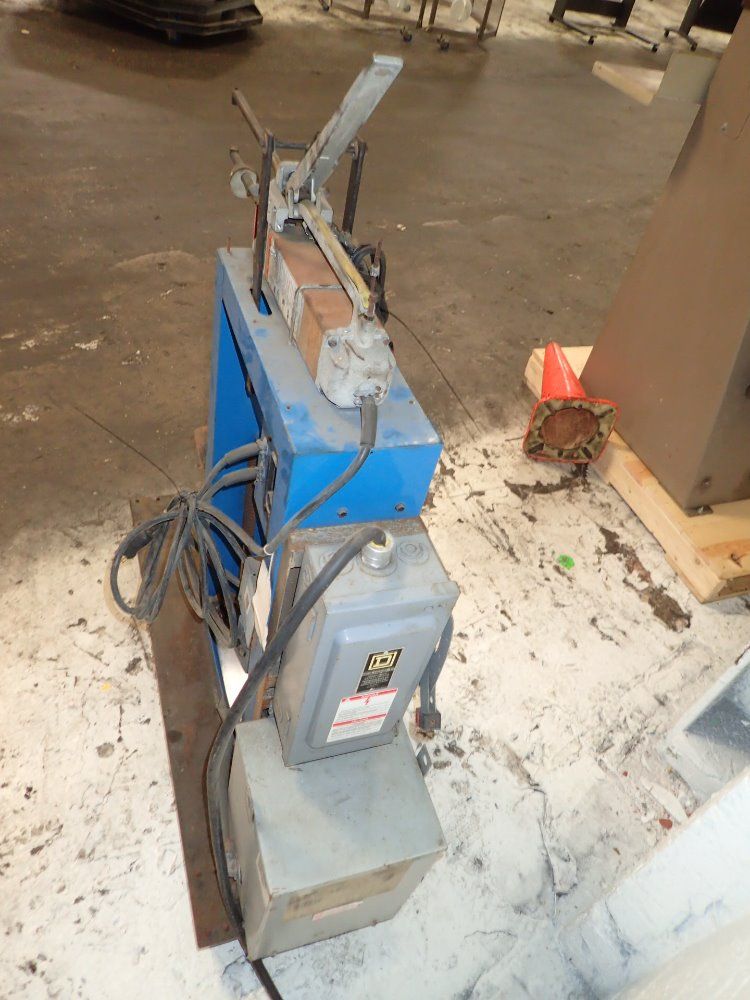 Miller 2.5 Kva Spot Welder - Lmsw-52t