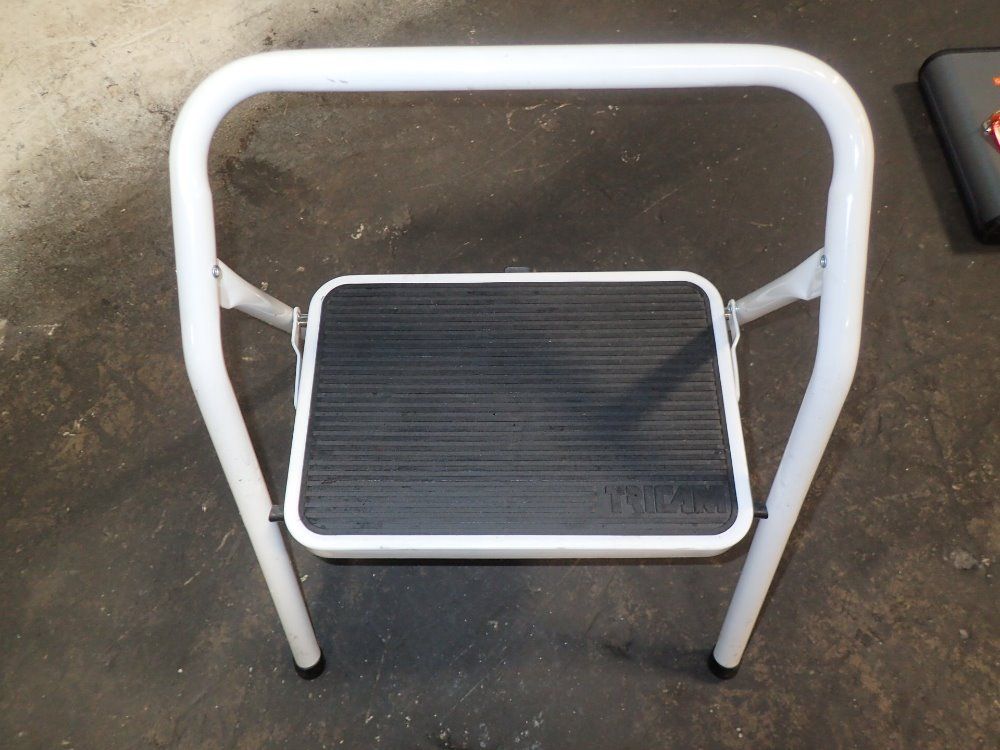 Tricam Portable Step Ladder