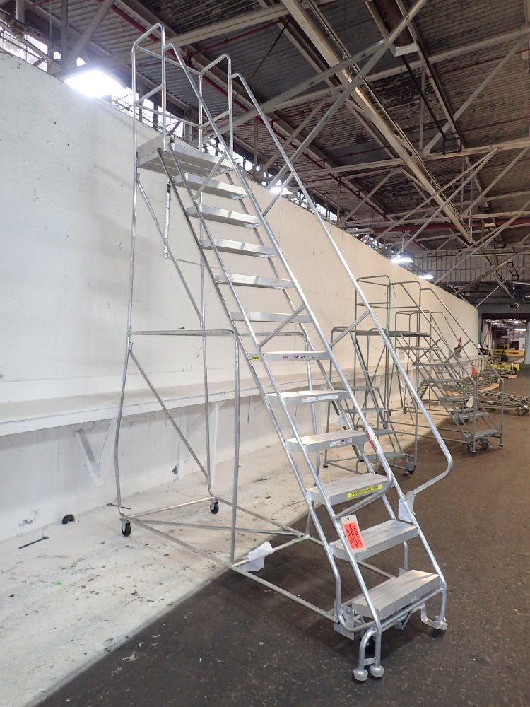 Tri-arc Portable Aluminum Step Ladder