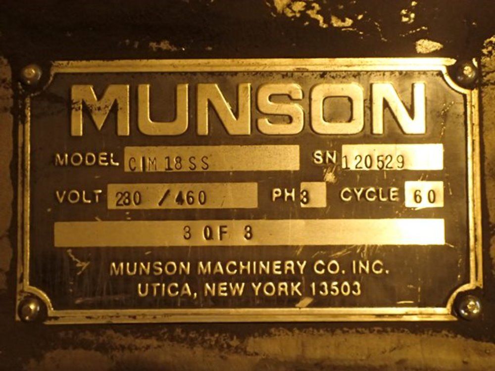 Munson 20 Hp Pin Mill, Model Cim-18-ss, 20 Hp - Cim-18-ss
