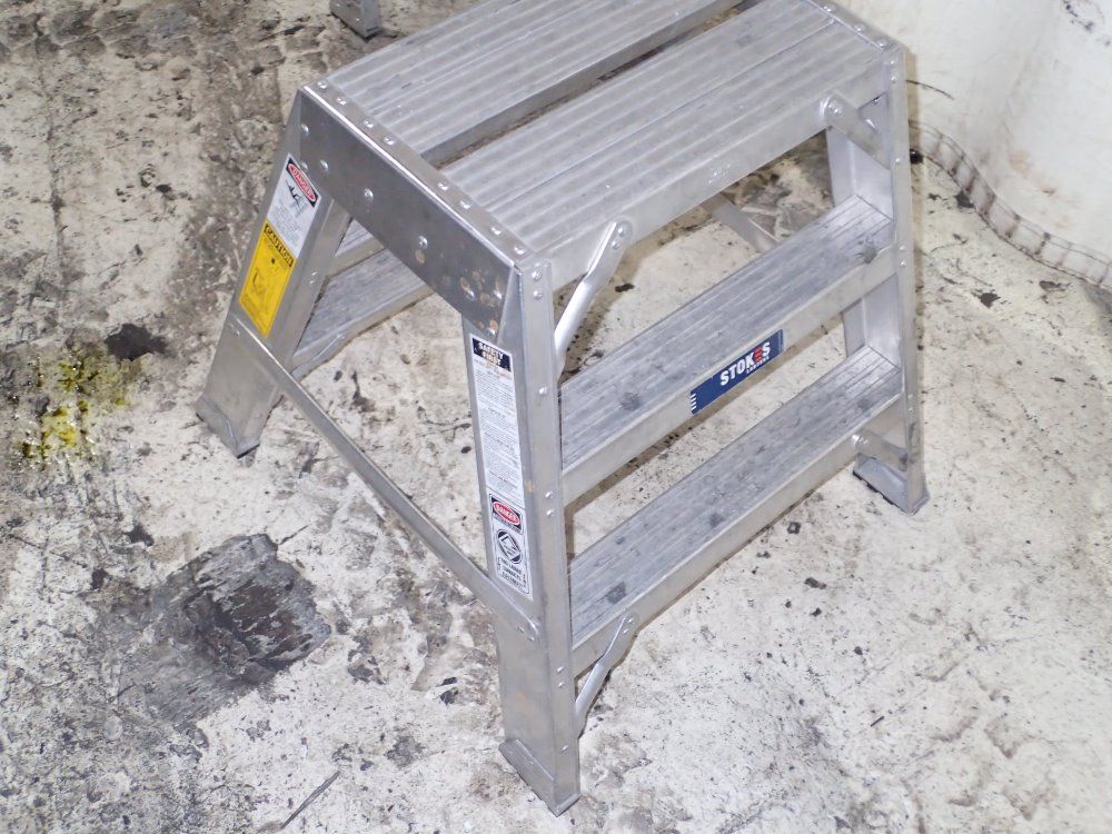 Stokes Aluminum A Frame Step Ladder