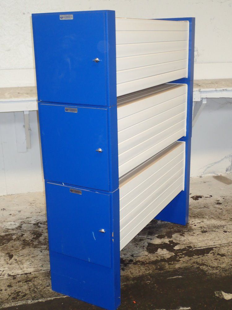 Wale Apparatus Glass Storage Cabinet
