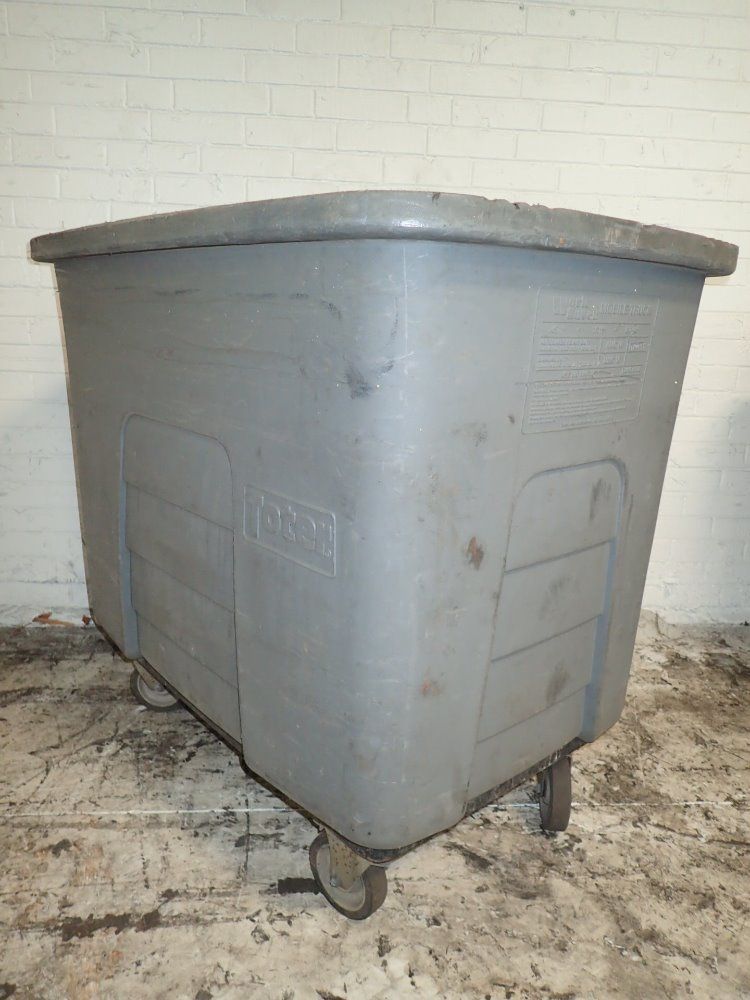 Toter Inc. Portable Plastic Bin