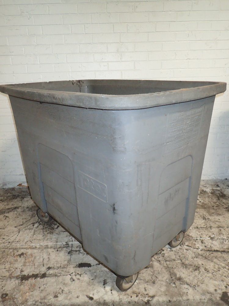 Toter Inc. Portable Plastic Bin