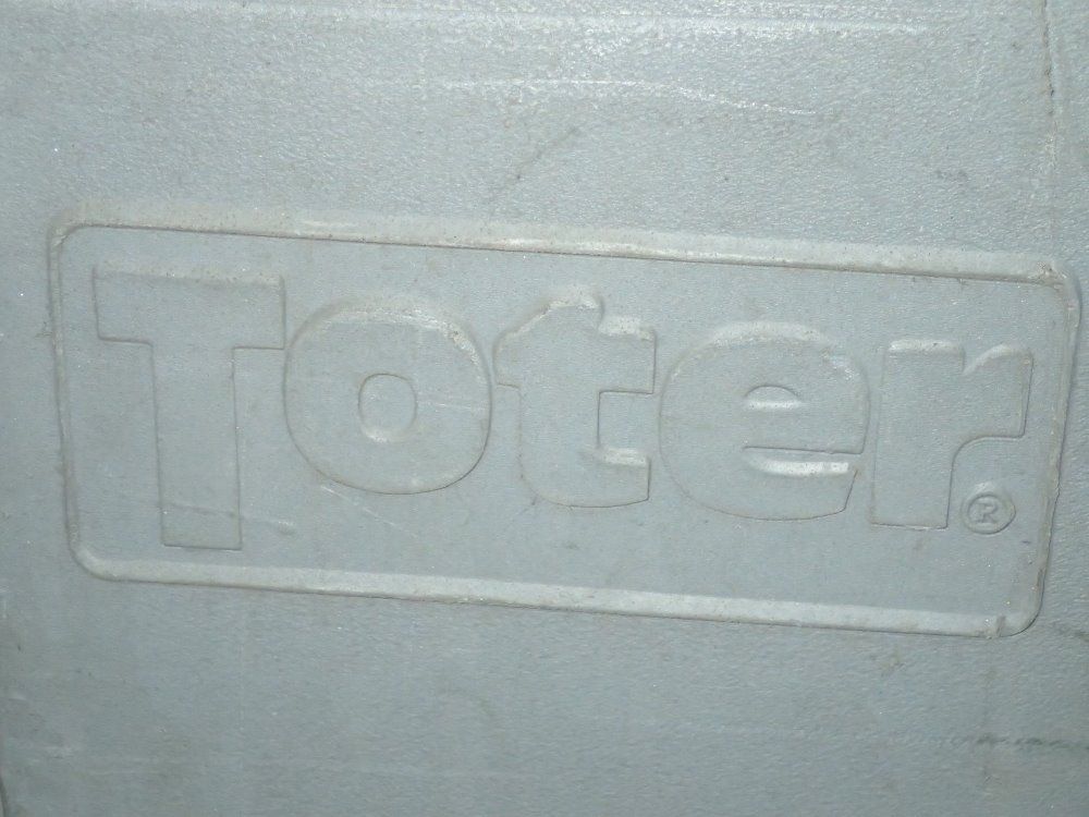 Toter Inc. Portable Plastic Bin