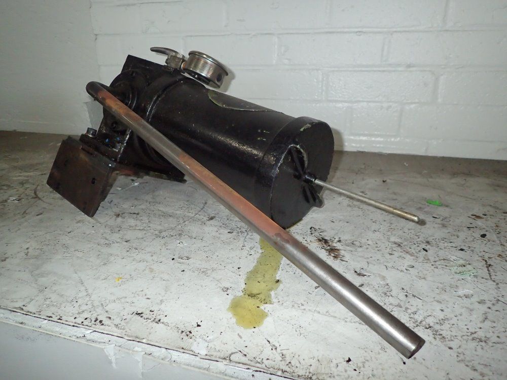 The Farval Corp. Manual Pump