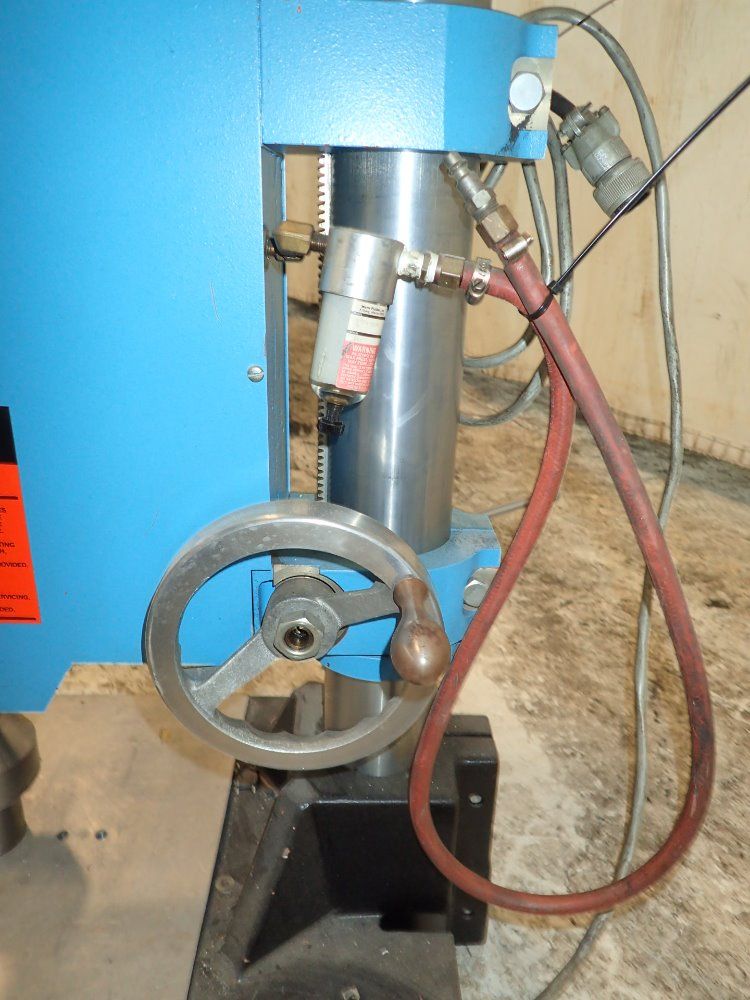 Thermosonics Ultrasonic Welder