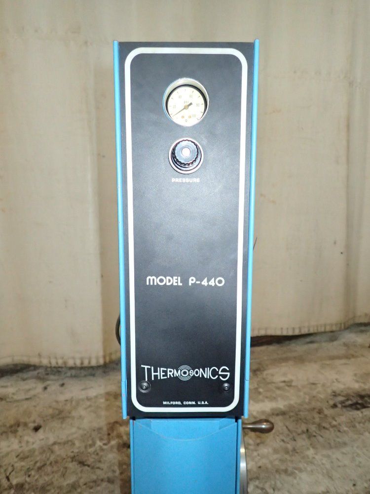 Thermosonics Ultrasonic Welder