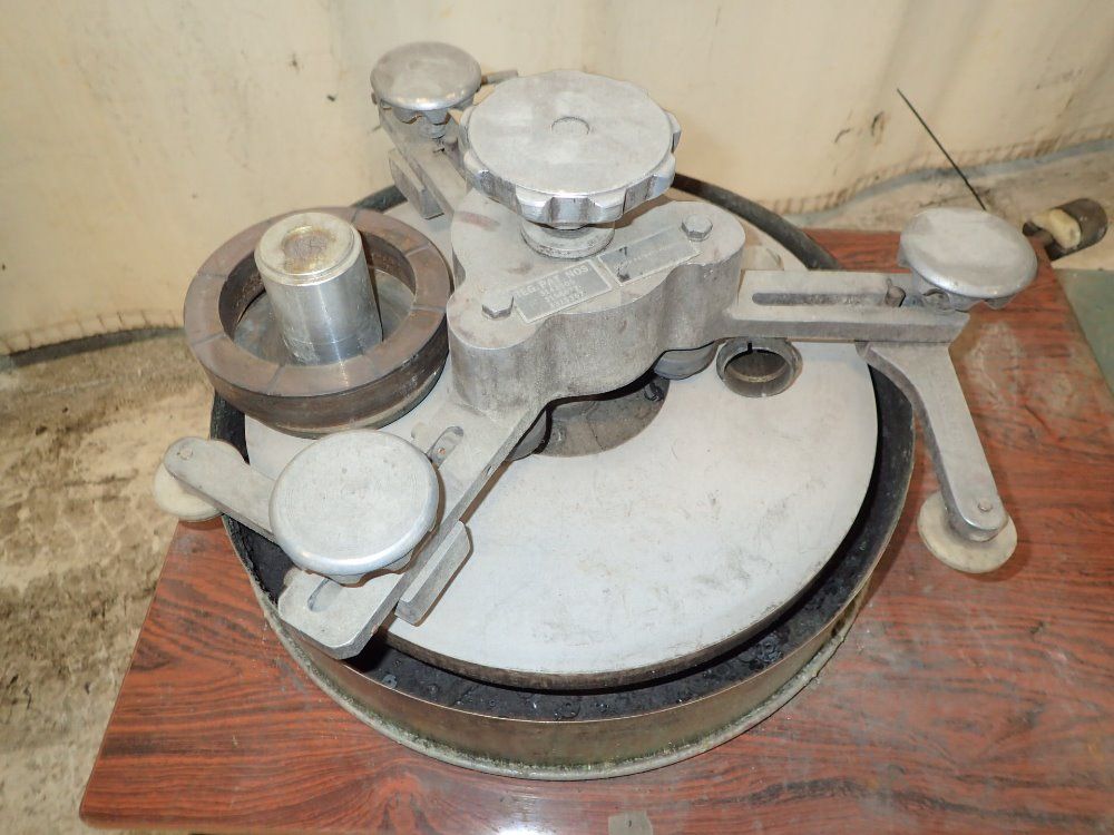 R. Howard Strasbaugh Inc. Polisher