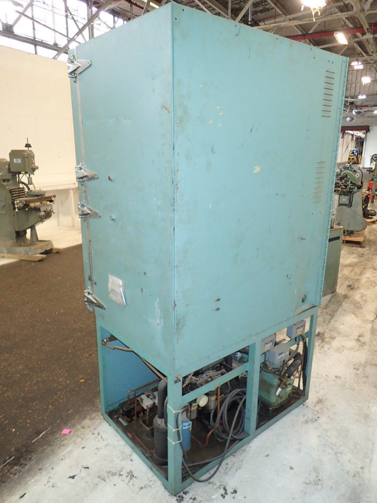 Associated Environmental Systems Thermal Shock Chamber