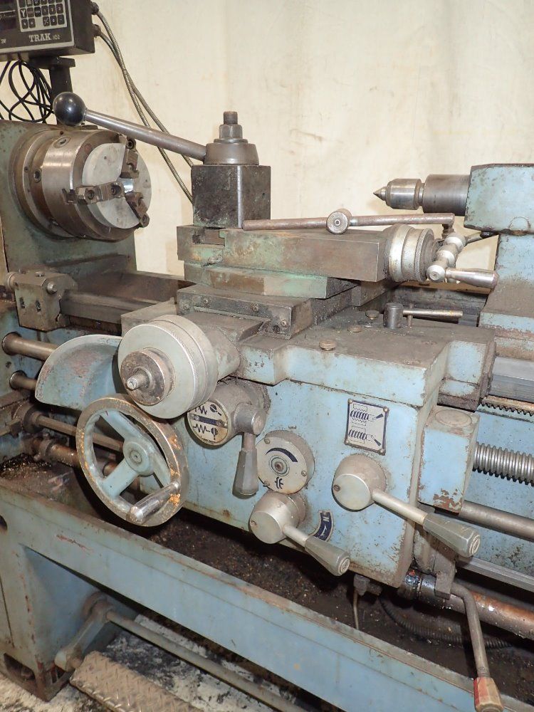 Victor/taichung Machinery Works Co. Lathe