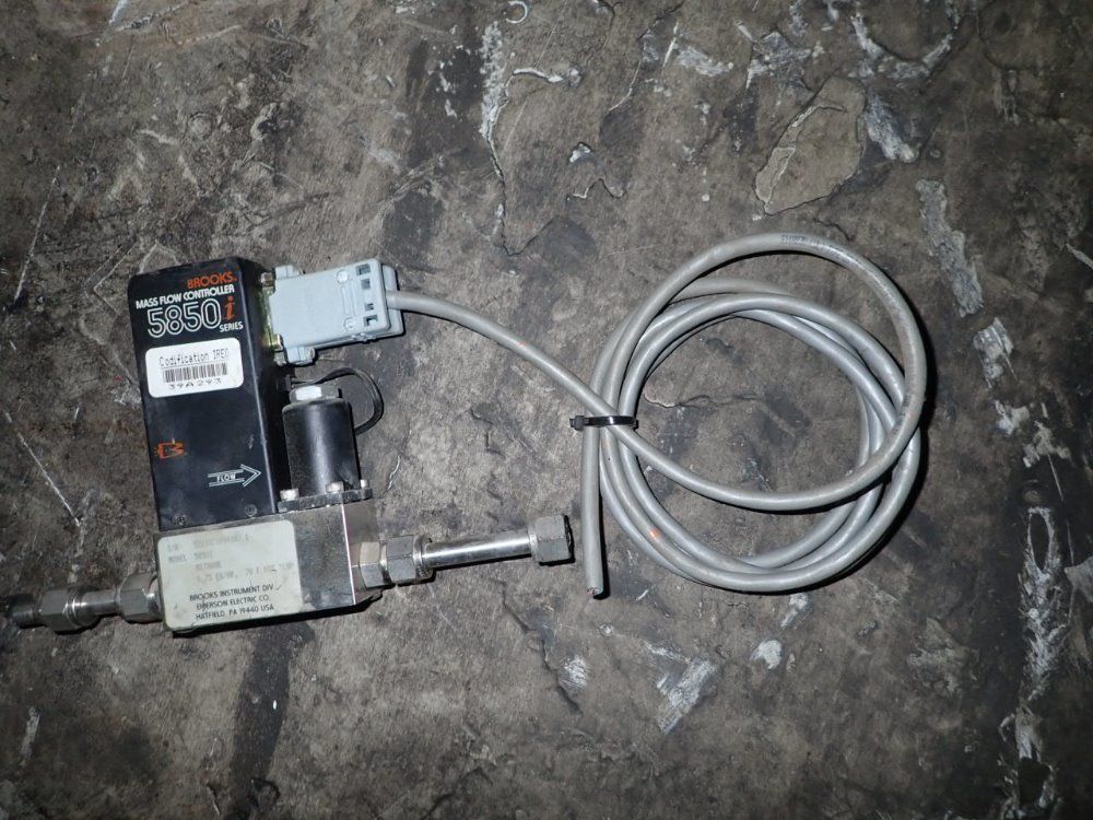 Brooks Mass Flow Controller