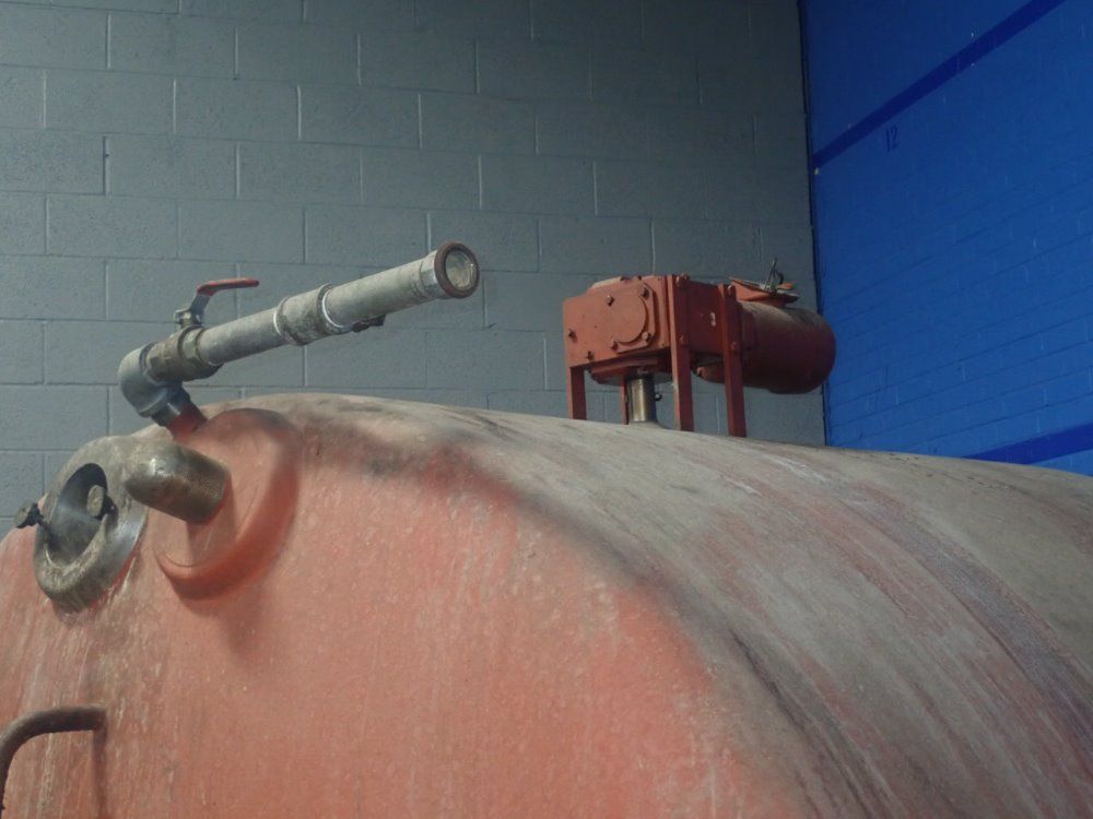 Heil Tank W/ Agitator