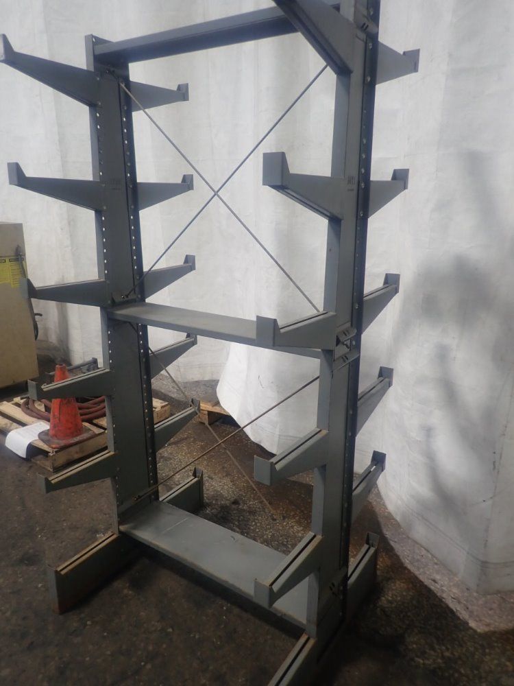 Lyon Doublesided Cantilever Rack