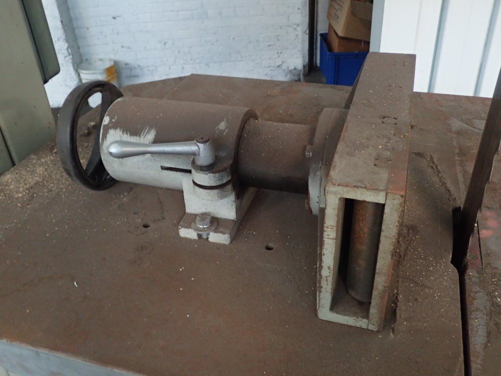 Hoon Hsiang Vertical Bandsaw