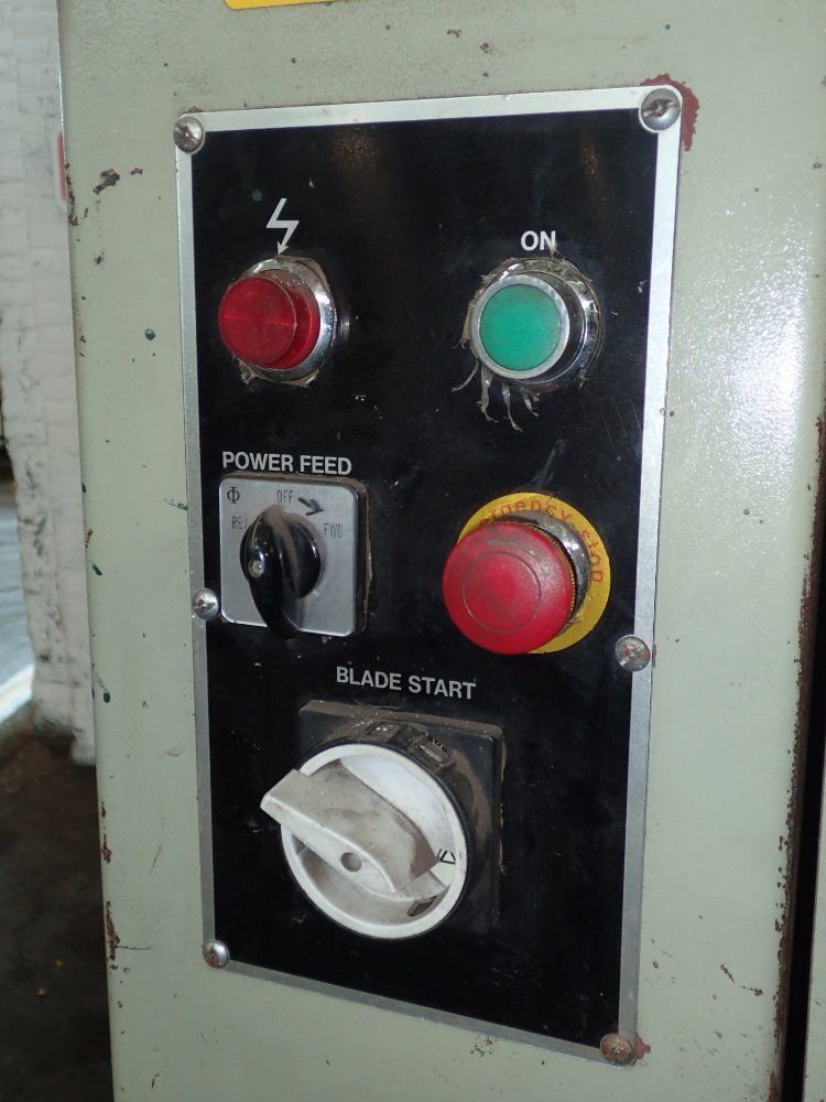 Hoon Hsiang Vertical Bandsaw