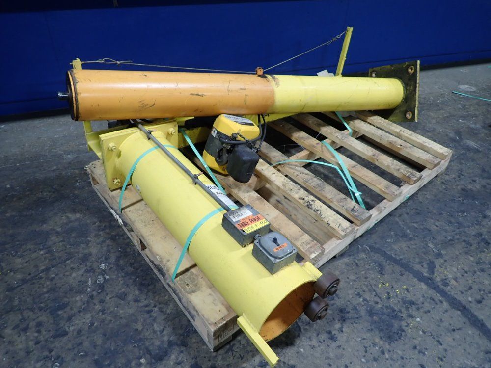 Abell Howe / Ingersoll Rand Jib Crane W/ Hoist